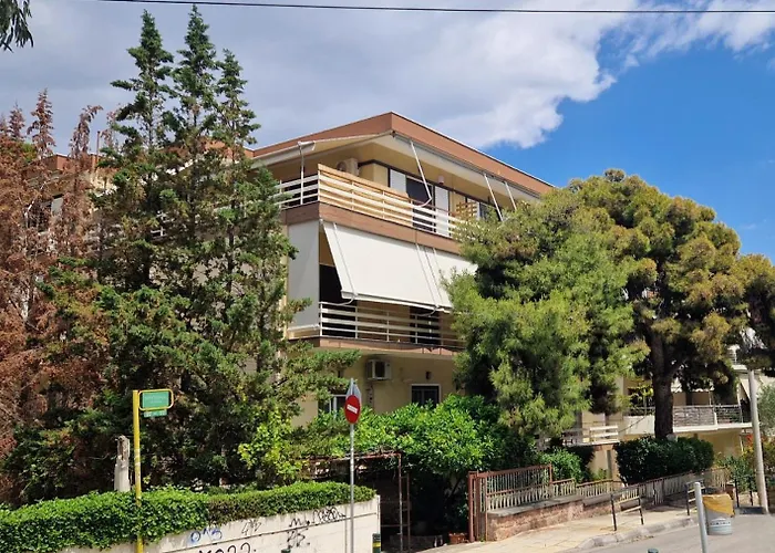 Rooftop Studio Apt - 5 Min Walk To Holargos Metro